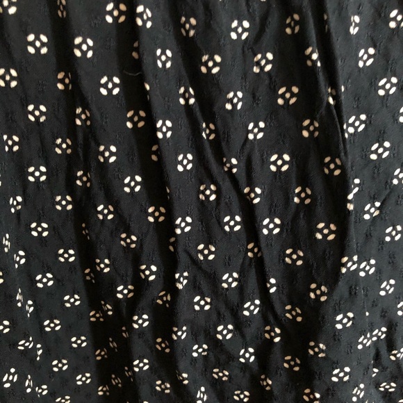 H&M Off the shoulder blouse - Picture 2 of 4